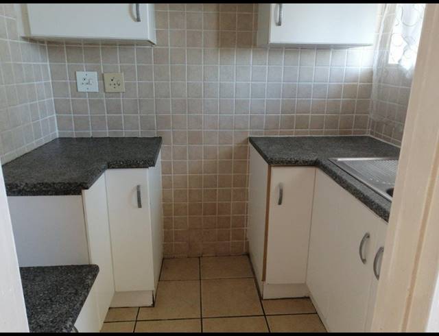 1 BEDROOM APARTMENT RENTED IN HUMEWOOD